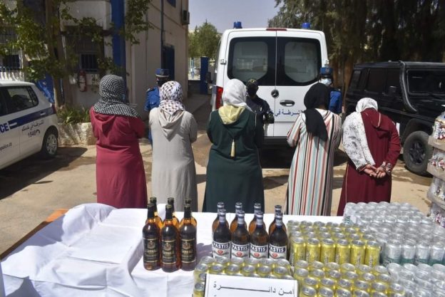 femmes voilées arrêtée à Nâama